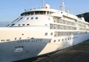 Turist Gemisi Trabzon'dan Geçti