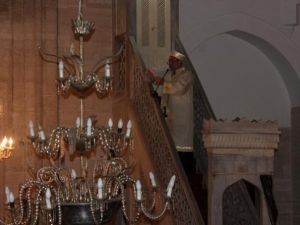 Hutbelerde "Terörün Hedef Aldığı Din: İslam" anlatılacak