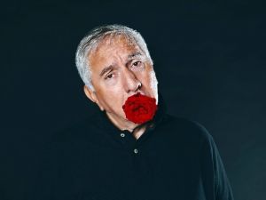 Ünlüler ’şiddet’ için kamera karşısında