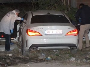 İşadamına kırmızı ışıkta kanlı pusu