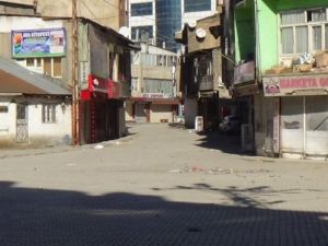 Yüksekova’da sokağa çıkma yasağı sürüyor