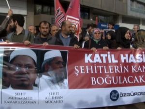 Bangladeş Başkosolosluğu önünde ’idam’ protestosu