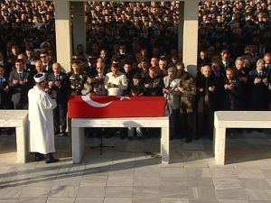 Şehit komiser yardımcısına veda