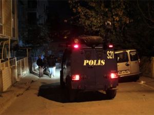 Sancaktepe'de Polisle Şüpheliler Arasında Silahlı Çatışma