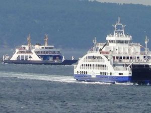 140 yolcusuyla denizin ortasında kaldı