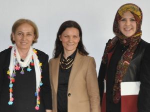 "Üç kuşak öğretmeler aynı okulda"