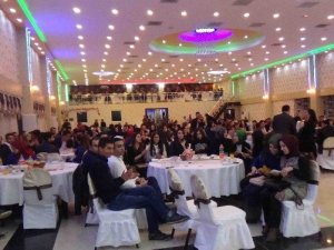 Kulp’ta Öğretmenler Yemekte Bir Araya Geldi