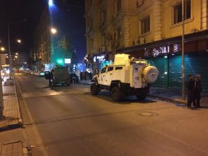 Teröristler güvenlik güçlerine saldırdı