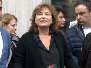 Can Dündar’ın eşinden açıklama