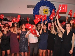 Gaziantep Kolej Vakfı Öğretmenleri Baloda Buluştu