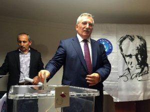 Hanefi Bostan Olağan Kongrede Yeniden Başkan Seçildi