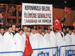 Kefenli gençlerden Soylu’ya ‘Kanuni’li mesaj