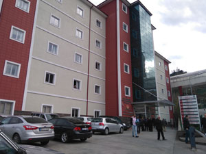 Onkoloji hastanesi var Onkolog yok!