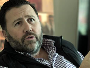 İki flaş ismi yanına aldı