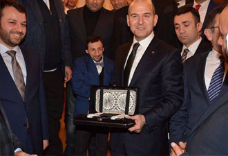 Trabzon'un fenomeni Bakan katında!