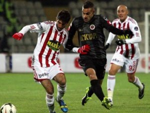 Sivasspor Gençlerbirliği'ni yendi