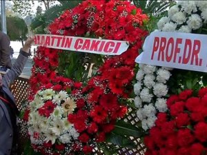 Cenazede ’Alaattin Çakıcı’ krizi