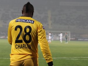 Trabzon maçında panter kesildi zirveye oturdu