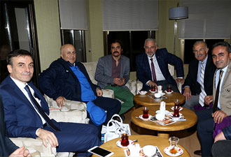 İzmir'de Trabzonspor'a sürpriz ziyaret!