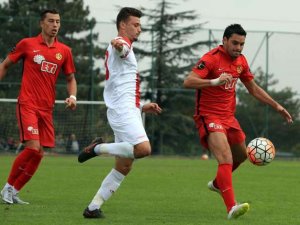 Eskişehirspor Boluspor'u devirdi