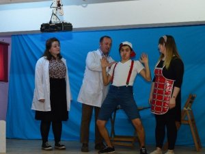 Öğrenciler Hem Eğleniyor Hem Öğreniyor