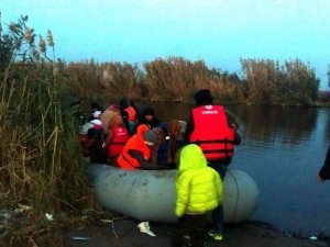 12 Kaçak Göçmen Yakaland