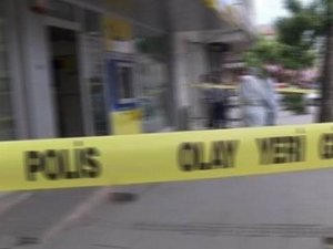 “Annemi Öldürdüm” Deyip Kaçtı