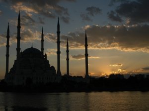 Bu gece Mevlid kandili!