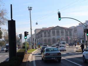 Tedes Tartışması: "Geçmeyeceksin kardeşim"