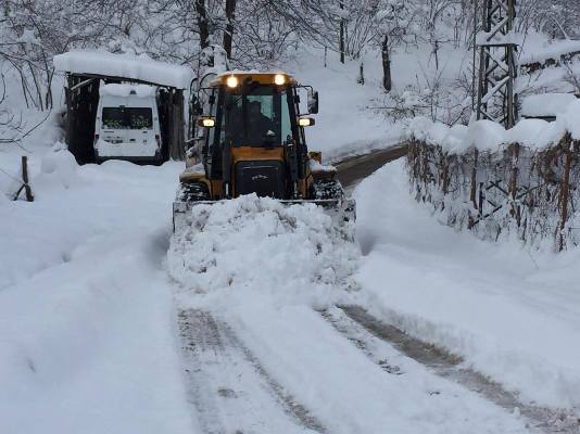 Yomra Belediye başkanı karla mücadelede