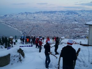Sarıkamış İçin Nöbet Tuttular!
