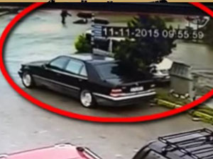 Hayrat'ta Merkez Mahallesi Muhtarının vurulma anı