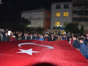 Şehidi uğurladılar sokağa döküldüler