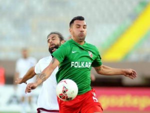 Engin Baytar kulübünü şikayet etti!