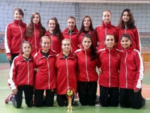 Bu takımın hepsi akraba