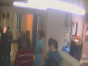 Hemşireye tekme tokat dayak