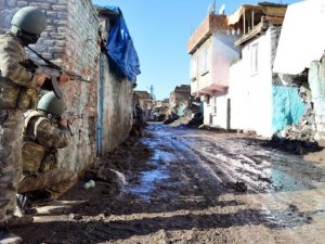 50’ye yakın terörist kıstırıldı