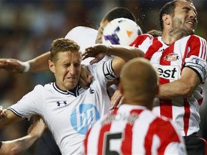 Tottenham Sunderland'i rahat geçti