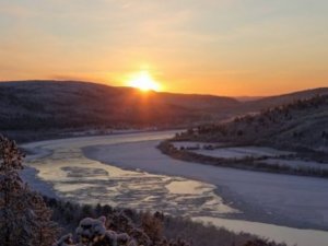 Kutup gecesi sona erdi