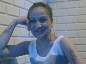 Kendi kendine doğum yapan kadın çocuğuyla birlikte öldü