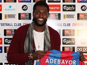 Adebayor sonunda imzayı attı!