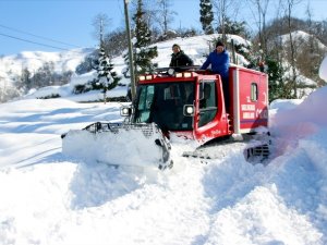 Rize'de karda hasta operasyonu!