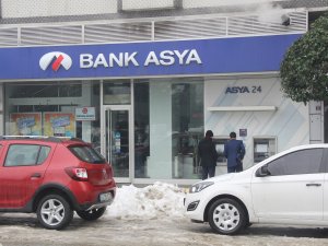 Polis Rize'de banka hesaplarını incelemeye aldı!