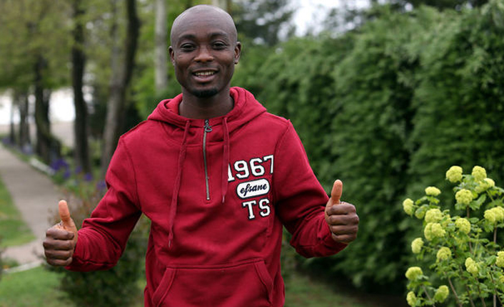 Serge Akakpo kimdir?