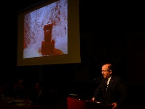 Trabzon'da kar 5 metreyi buldu!