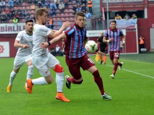 Deniz Yılmaz gitmek için parasından vazgeçti!