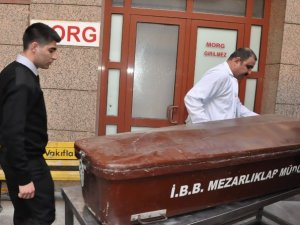 10 aylık bebeğini... Kanınız donacak !