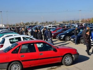 Araba almak isterken dolandırıldı