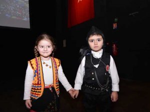 Paris'te Bize Her Yer Trabzon!