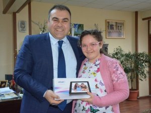 Belediye Başkanı Erener, TEOG Birincilerini Ödüllendirdi